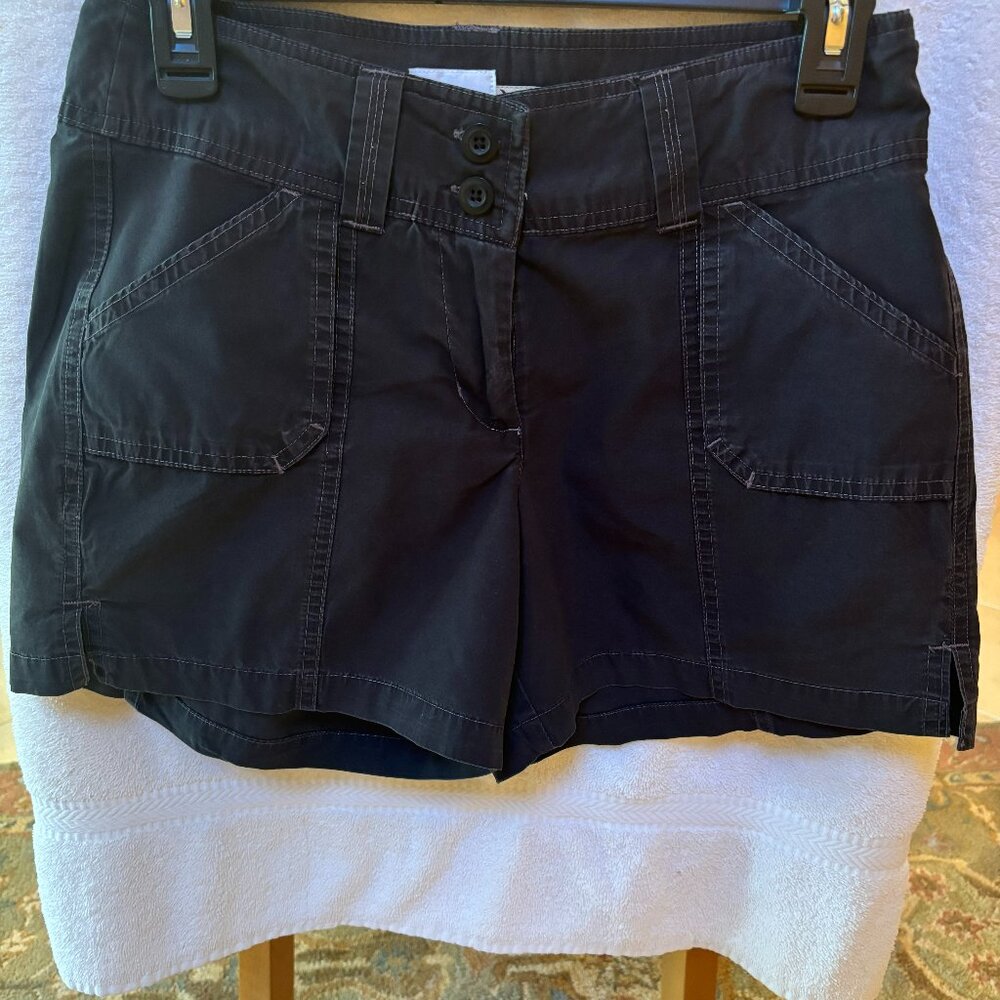 AGAINST THE ELEMENTS SHORTS - SIZE 2